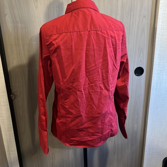 Red button down shirt - Picture 2 of 3